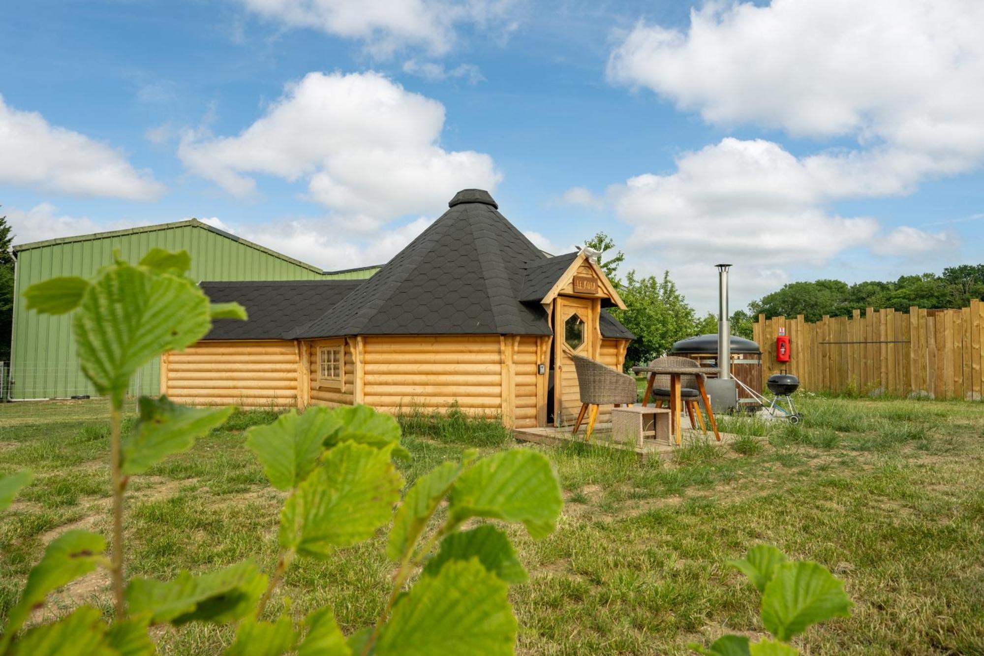 Logements Insolites A La Ferme - Yourte, Kota Ou Pod Farbus 部屋 写真