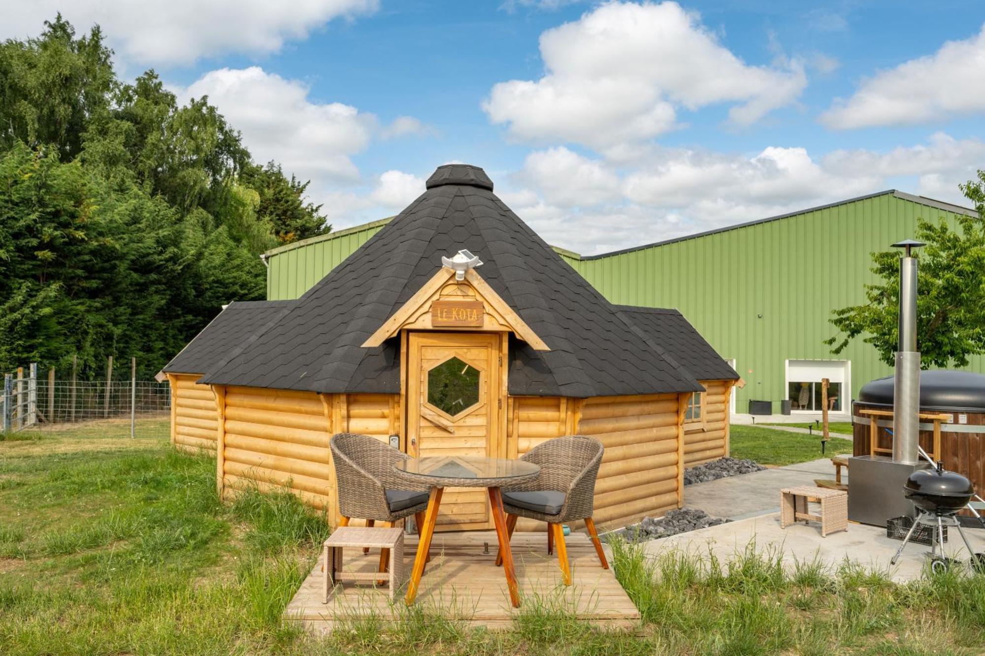 Logements Insolites A La Ferme - Yourte, Kota Ou Pod Farbus 部屋 写真